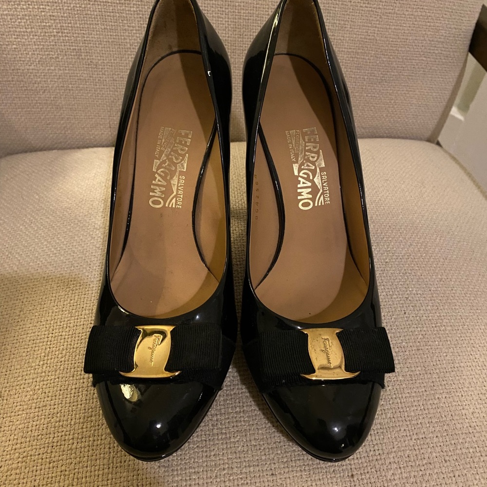 Salvatore Ferragamo “Tina” Pumps - Like New